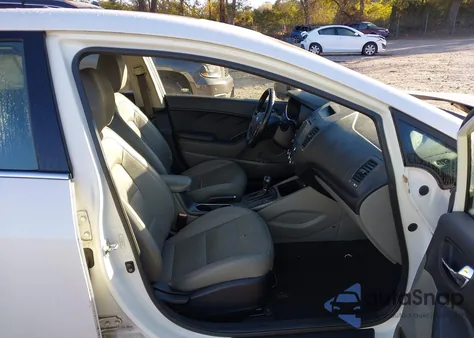 2016 Kia Forte Ex из США, поврежденный, VIN KNAFZ4A86G5553547